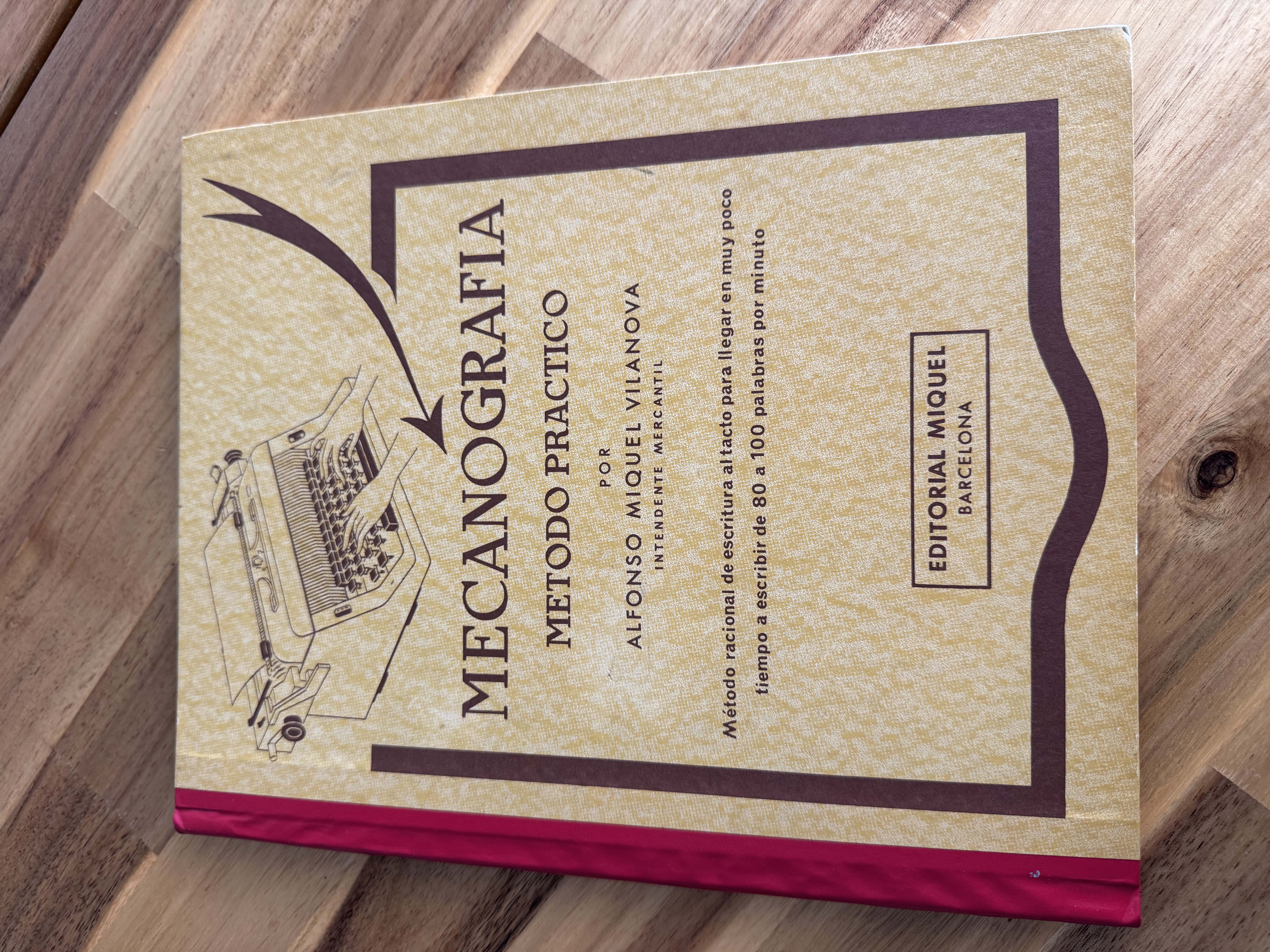 Portada del libro de mecanografía Editorial Miquel
