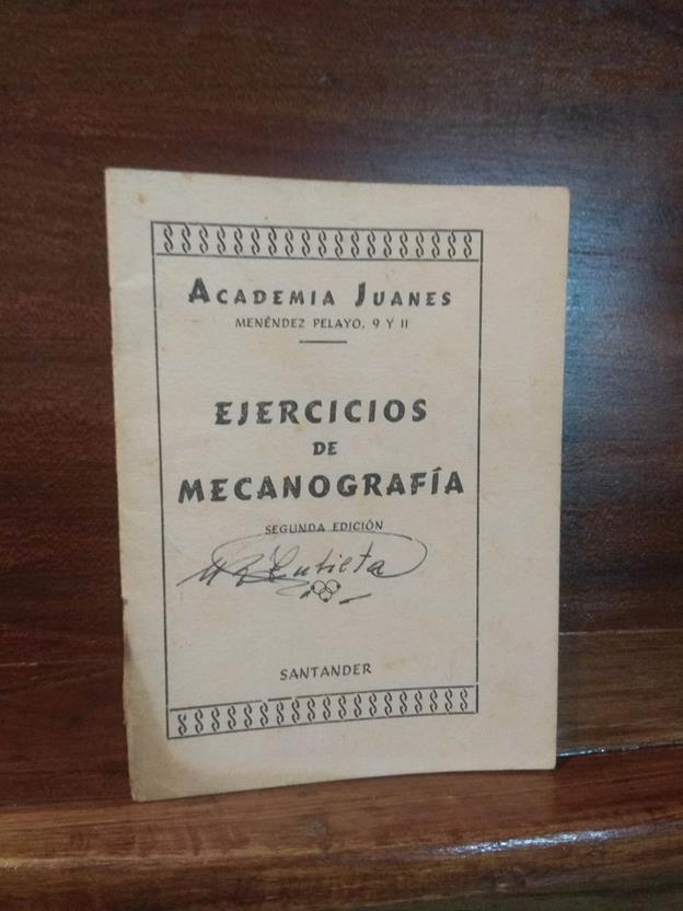 Portada: Ejercicios de mecanografía — Academia Juanes
