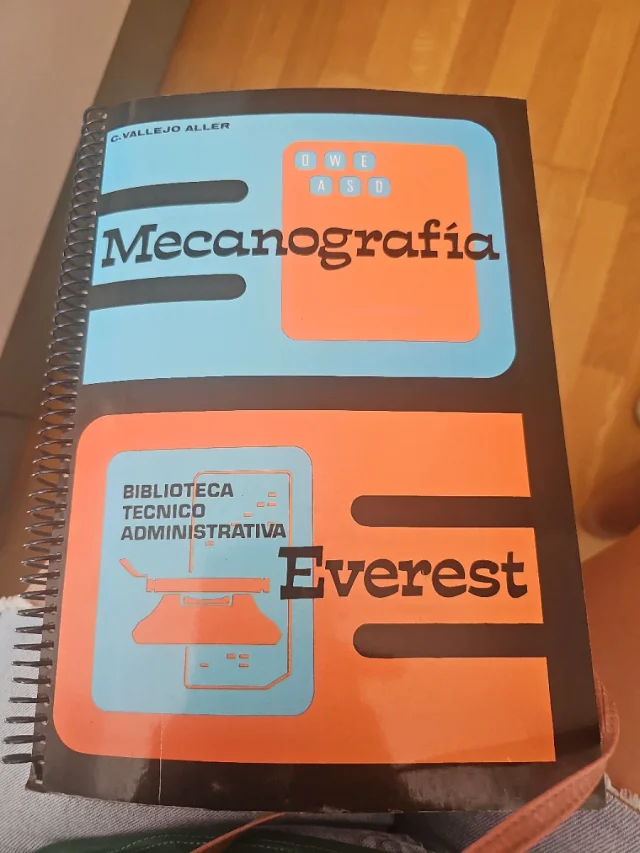 Portada: Libro de ejercicios para aprender mecanografía